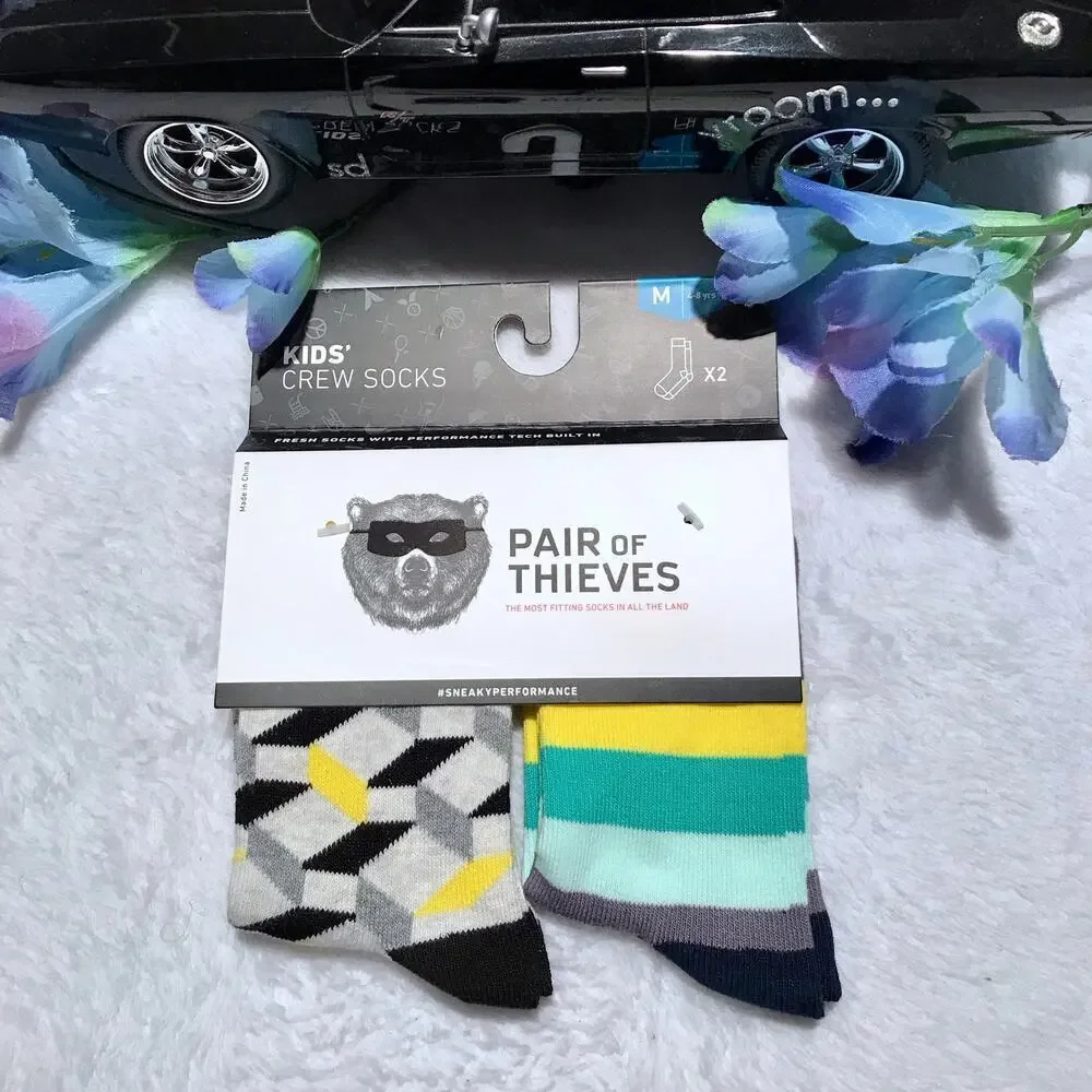 Pair of Thieves NWT 2 Pairs Crew Socks Kids M (4-8 years)